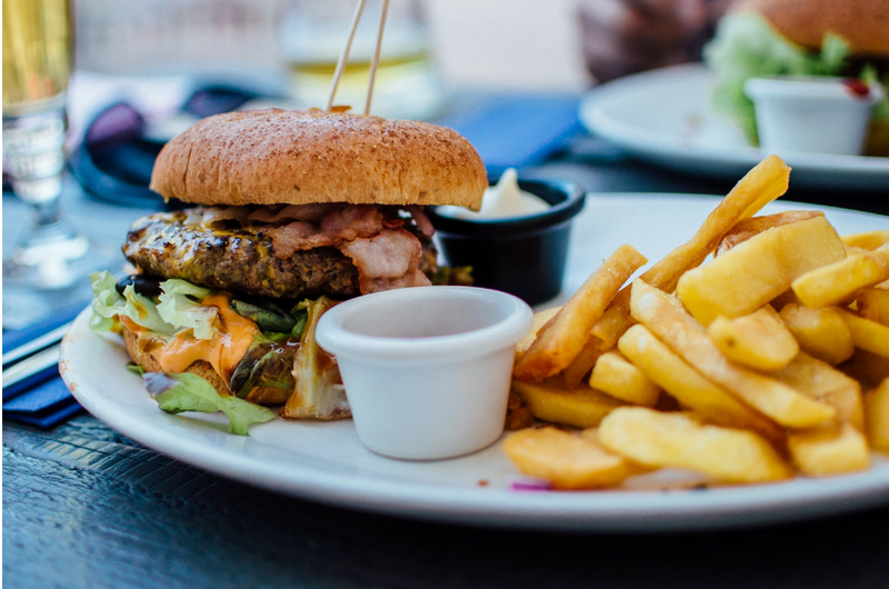 So what are you giving your children for lunch? This is a big question for mothers. With life becoming busier with the day, working mothers and demanding children, it becomes quite a challenge to prepare a lunch that your kids like and which is healthy and affordable.